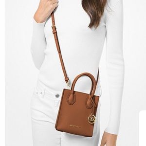 MICHAEL KORS Mercer Extra-Small Pebbled Leather Crossbody Bag
